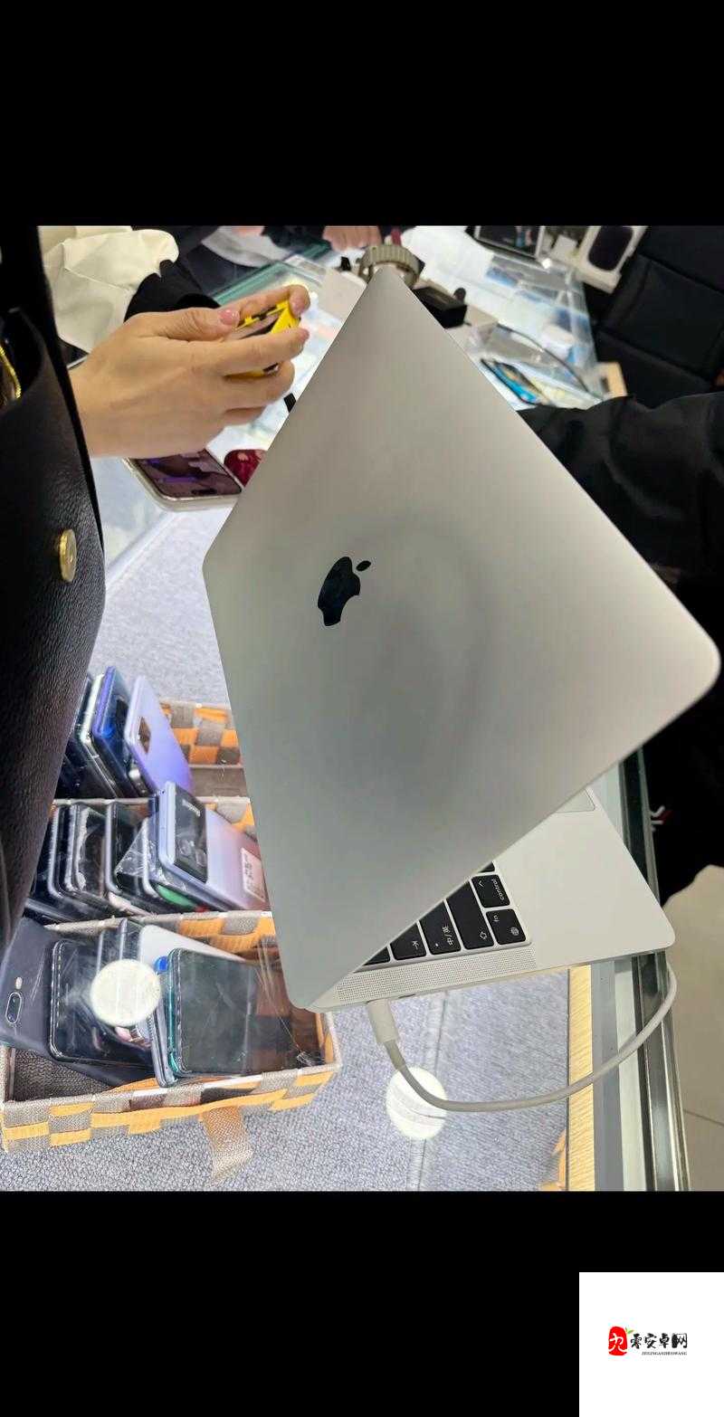 性能 MACBOOK-PRO 高清：打造极致视觉体验