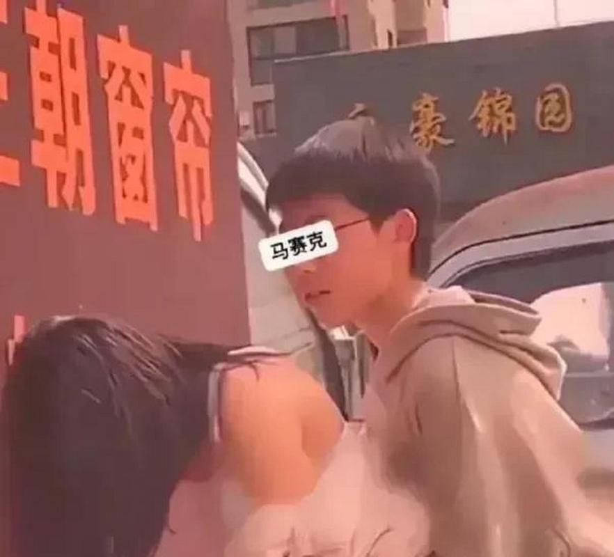 打扑克全程去掉马赛克,这样做好不好?