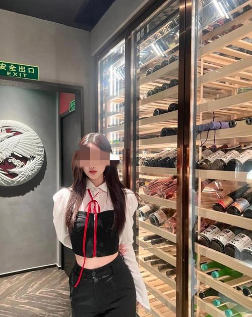网曝黑料国产吃瓜反差究竟有多大?快来一探究竟,相关话题引热议